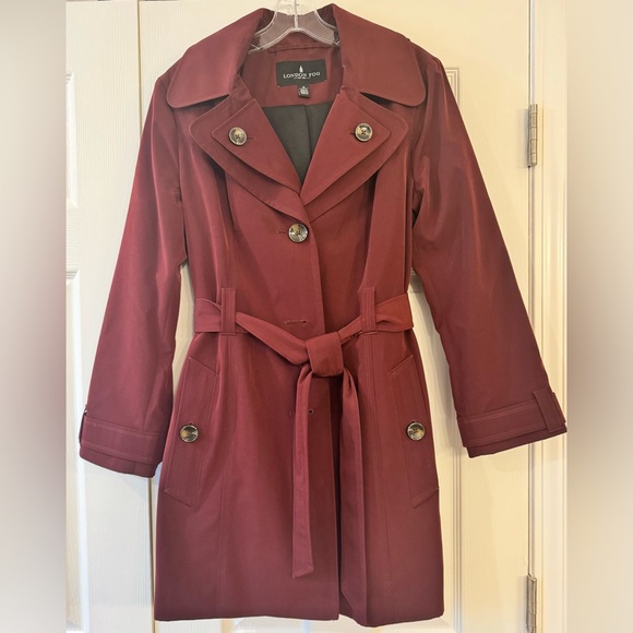 Beautiful London Fog Trenchcoat - Picture 1 of 4